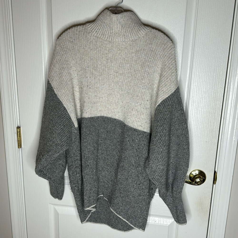 H&M Colorblock Mock Turtle Neck - image 1